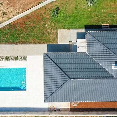 Rudela Villa *